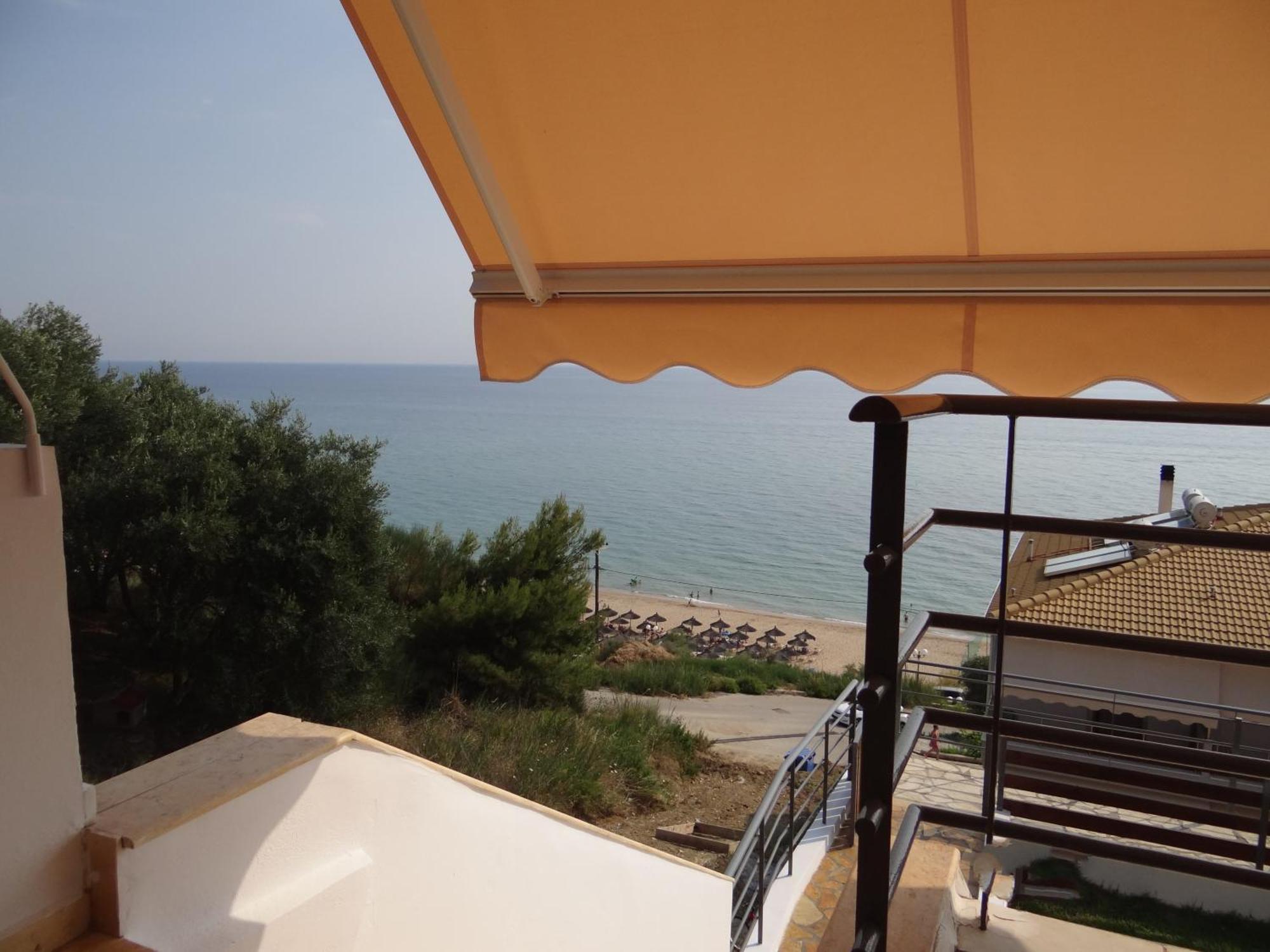 Aperanto House Paralia Loutsas Pokoj fotografie