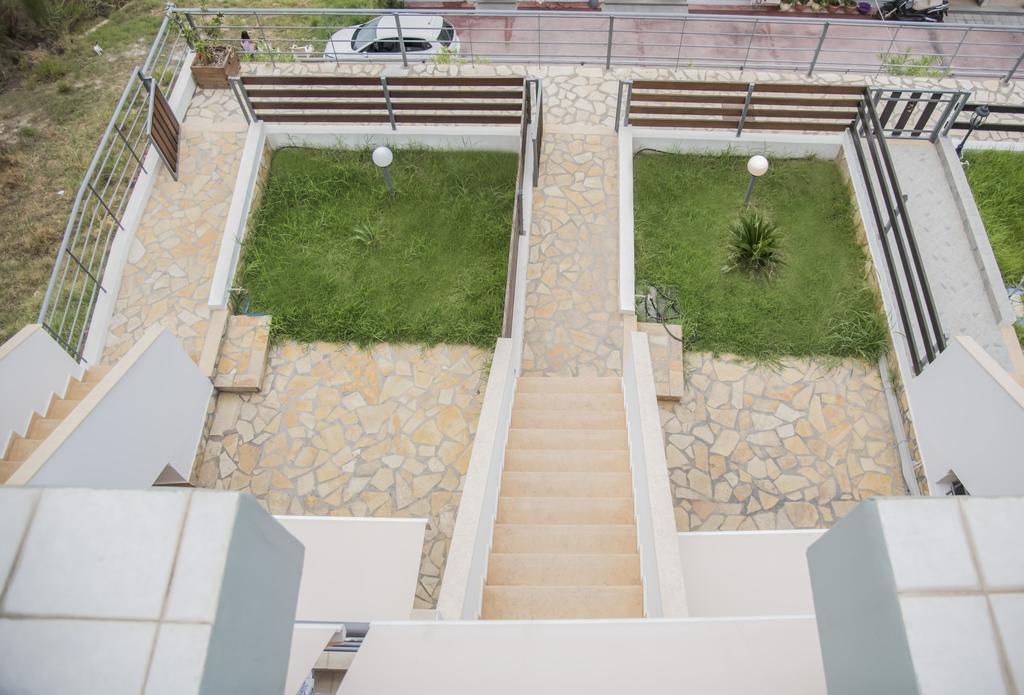 Aperanto House Paralia Loutsas Exteriér fotografie