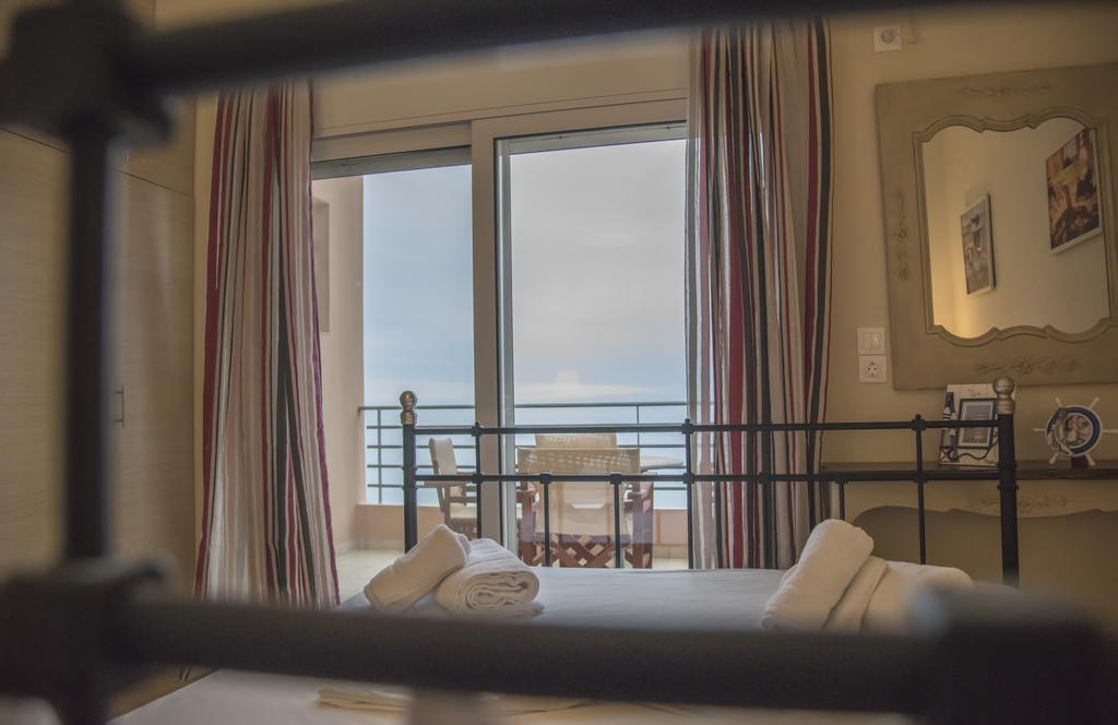 Aperanto House Paralia Loutsas Exteriér fotografie